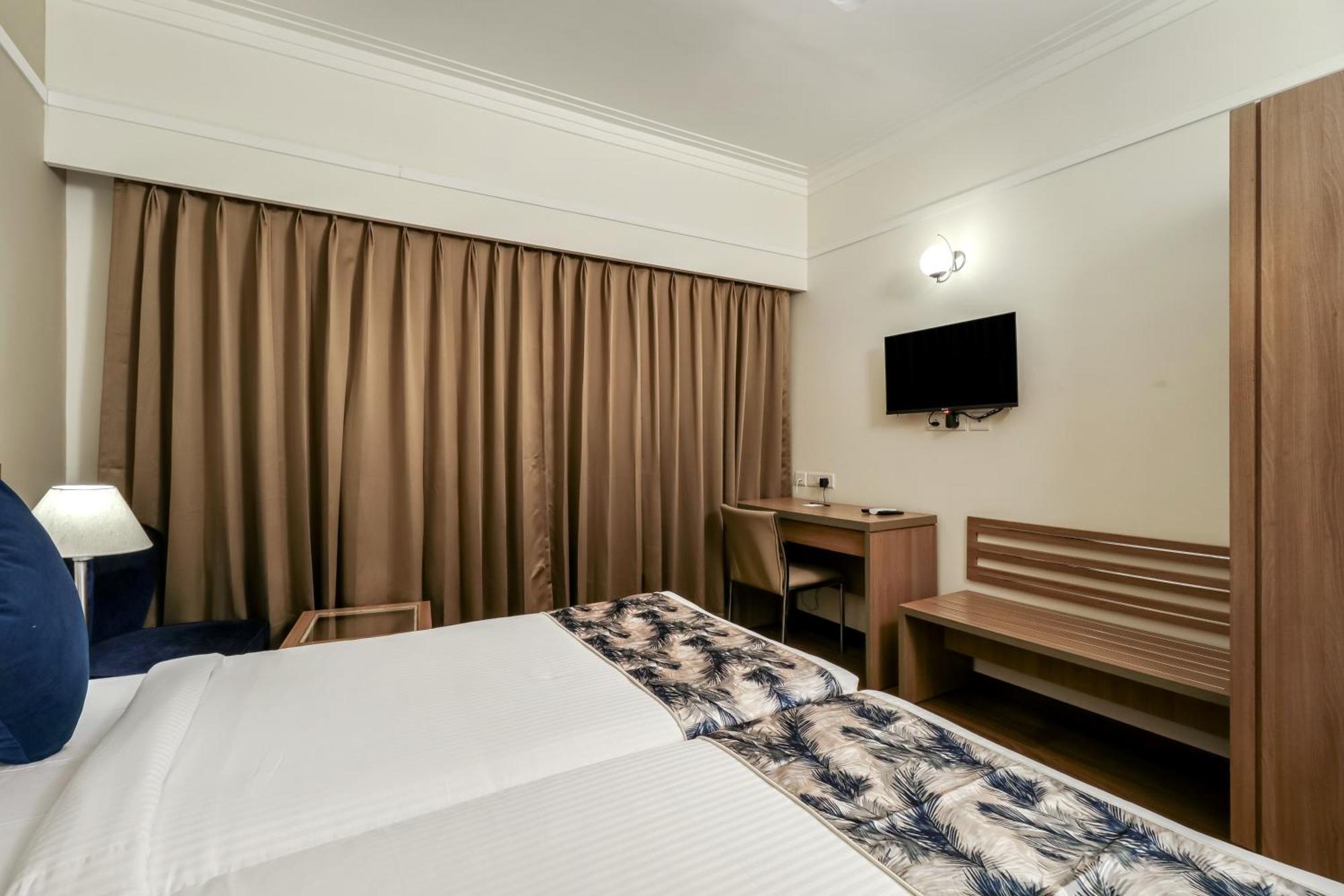 Starlit Suites Newtown Kolkata Luaran gambar